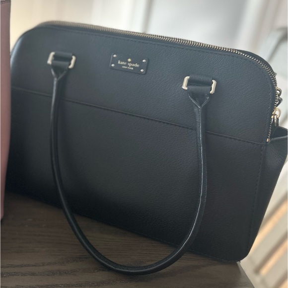 Kate Spade Purse - Picture 1 of 1